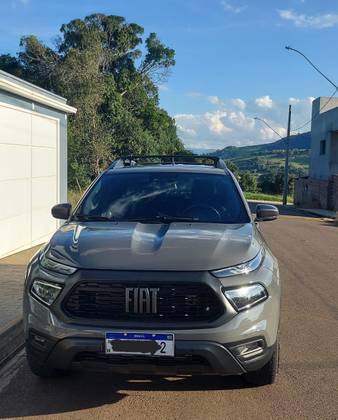 FIAT TORO 2.0 16V TURBO DIESEL ULTRA 4WD AT9 FIAT TORO 2.0 16V TURBO DIESEL ULTRA 4WD AT9